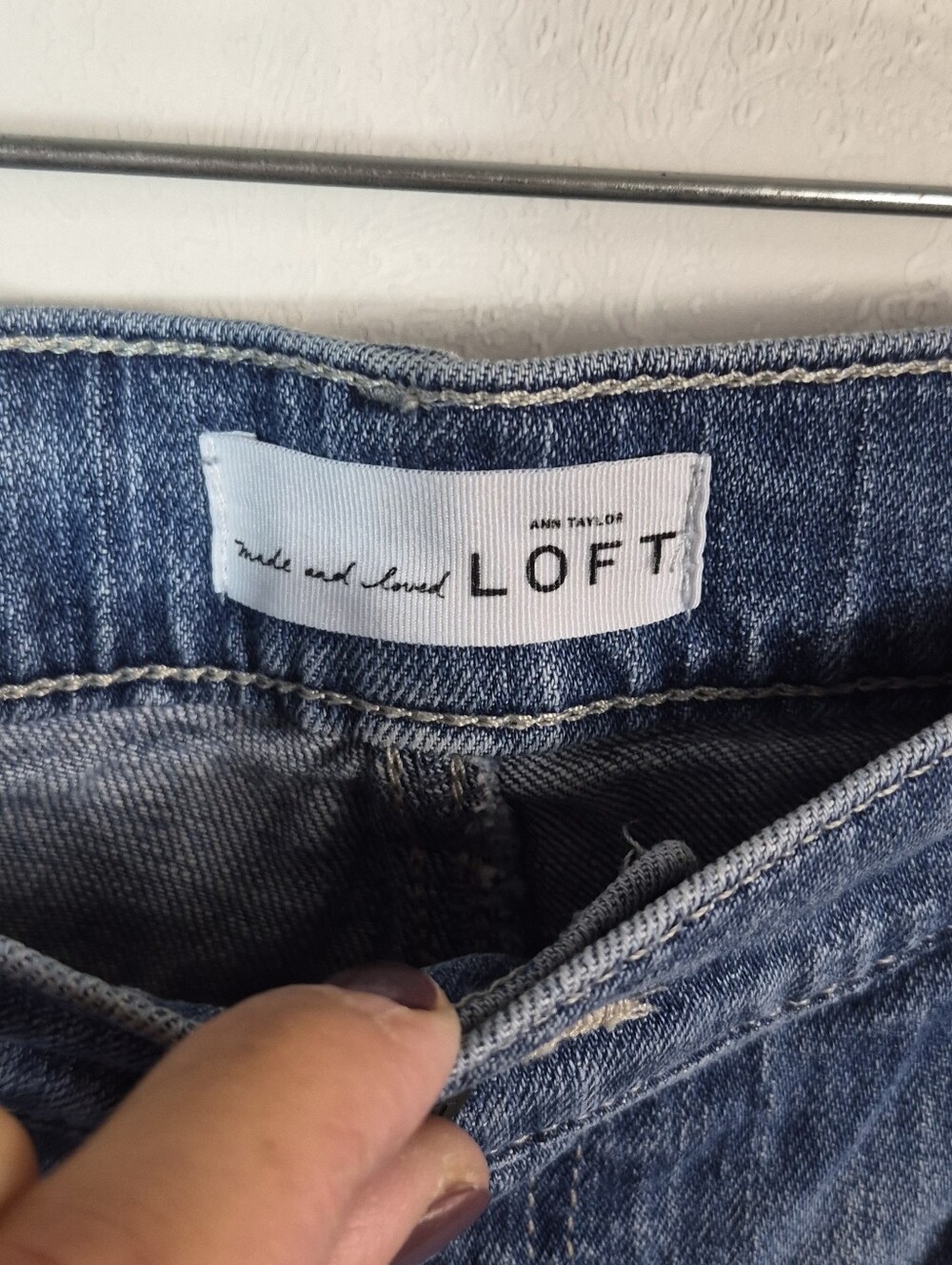 Ann Taylor LOFT Light Blue Jean Shorts 31/12 - Picture 4 of 9